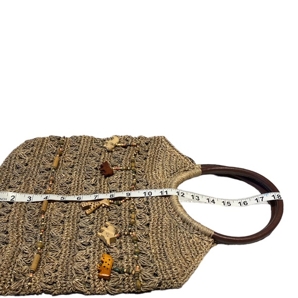 ST. JOHN’S BAY WOVEN STRAW WITH ANIMAL BEADS DETAILS GREAT CONDITION - Picture 8 of 12